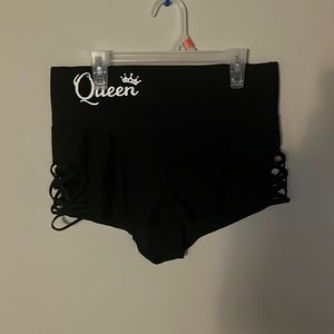 Queen shorts